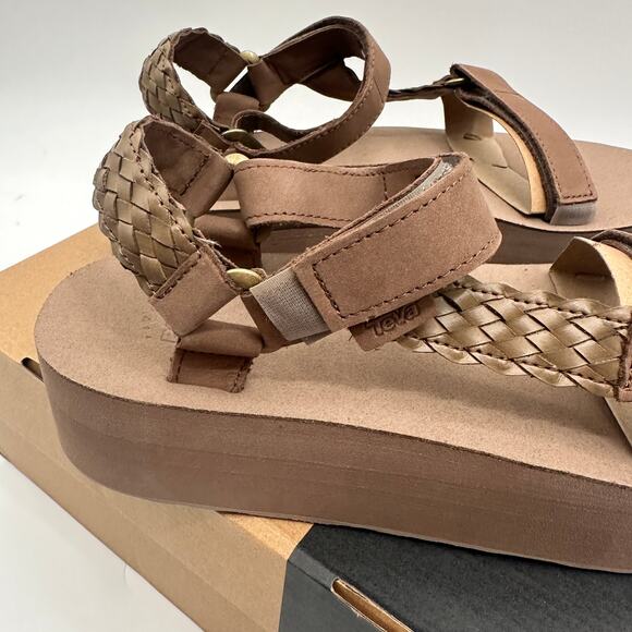 TEVA New in Box Flatform Universal Interweave Sandal // 11 - Picture 3 of 11